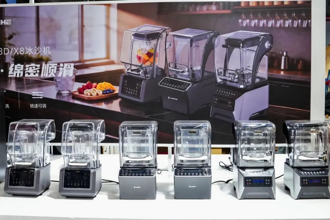 Máy xay X8 tại quầy trưng bày